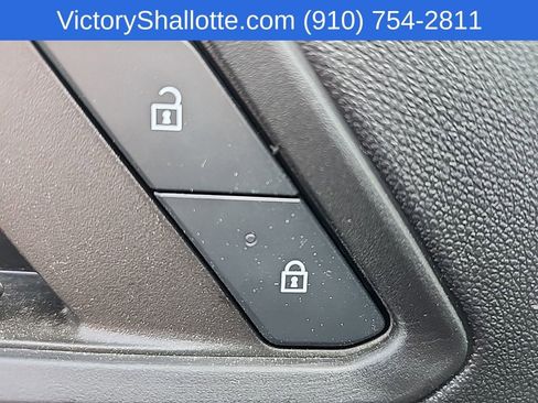 Used 2024 Chevrolet Colorado Trail Boss w/ Technology Package image 18