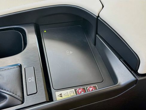 Used 2025 Lexus ES 350 w/ Premium Package FWD image 30