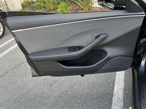 Used 2024 Tesla Model 3 Long Range RWD image 40