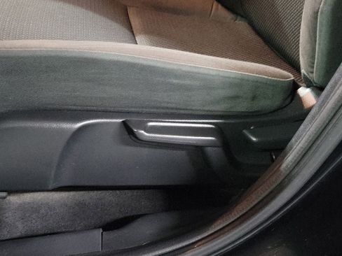 Used 2020 Honda HR-V LX image 18