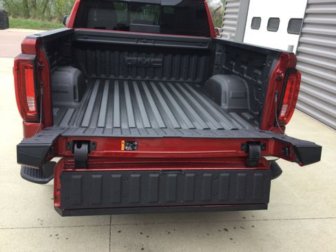 New 2026 GMC Sierra 1500 SLT AWD/4WD image 5