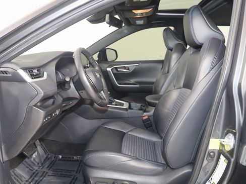 Used 2021 Toyota RAV4 XSE image 11