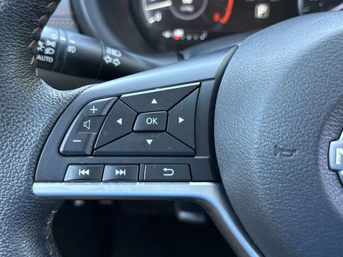 Used 2022 Nissan Kicks SR w/ Interior Electronics Package image 19