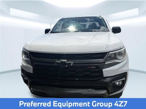 Used 2022 Chevrolet Colorado Z71 AWD/4WD image 2