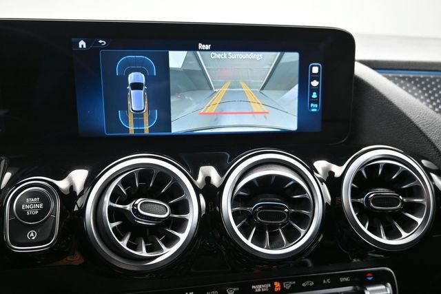 Used 2025 Mercedes-Benz GLA 250 image 16