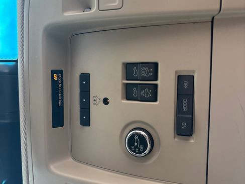 Used 2015 Chevrolet Tahoe LTZ image 28