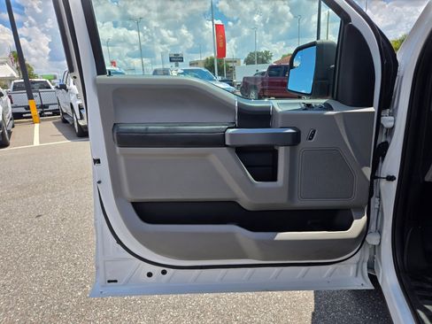 Used 2016 Ford F150 XLT image 16