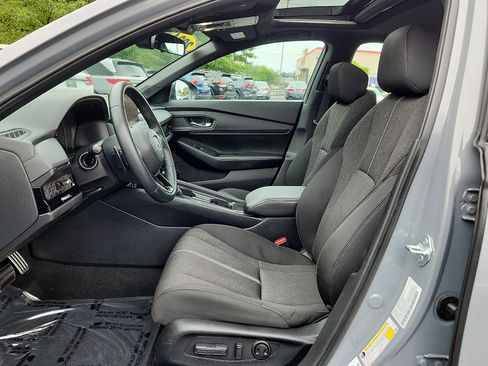 Used 2024 Honda Accord Sport image 13