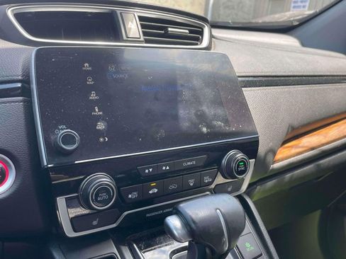 Used 2018 Honda CR-V Touring image 26
