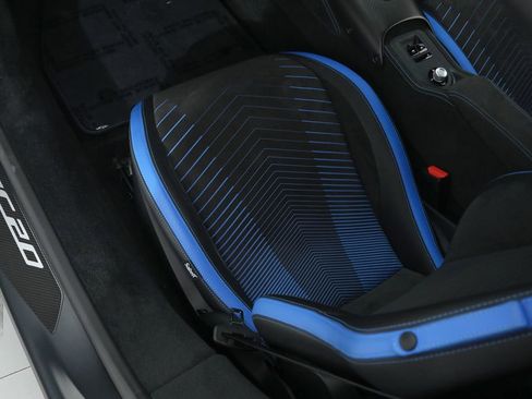 Certified 2022 Maserati MC20 Coupe RWD image 26