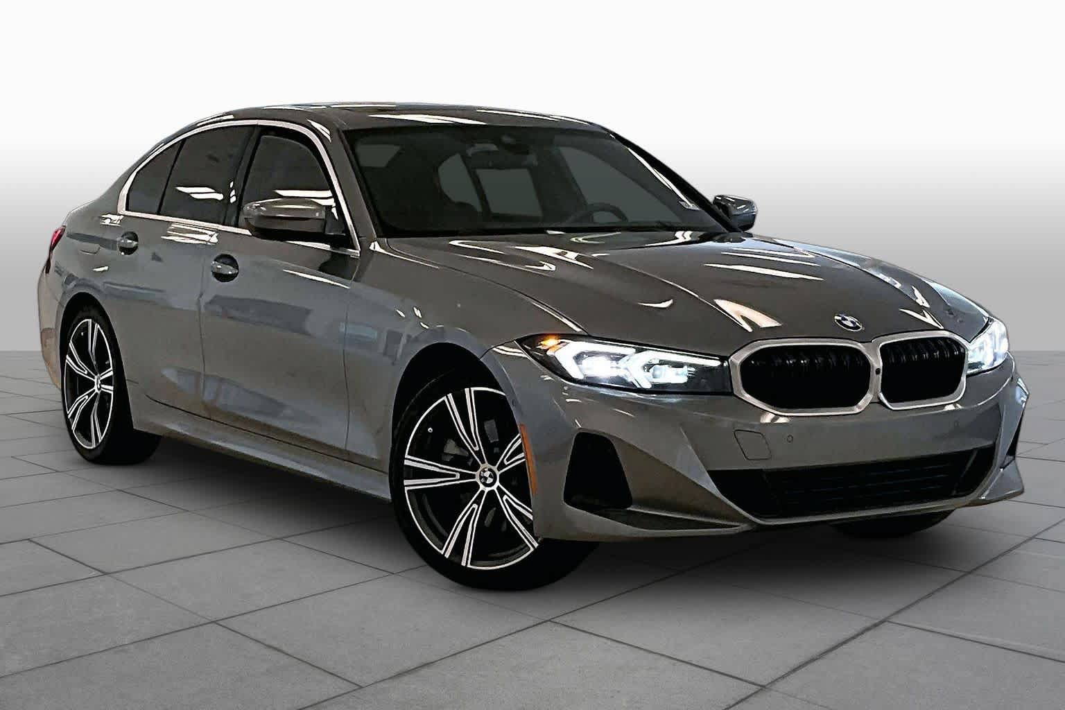 Used 2024 BMW 330i Sedan w/ Premium Package RWD image 2