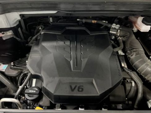 Certified 2022 Kia Carnival SX image 35