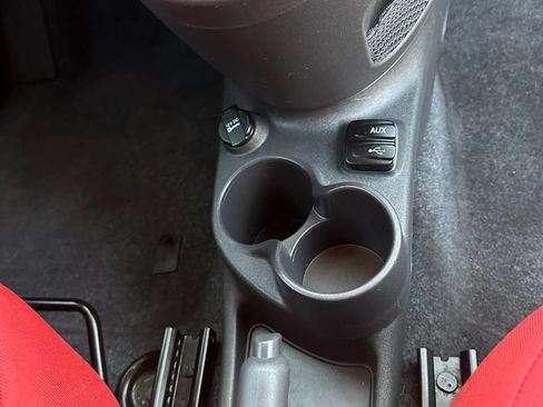 Used 2015 FIAT 500 Pop FWD image 24