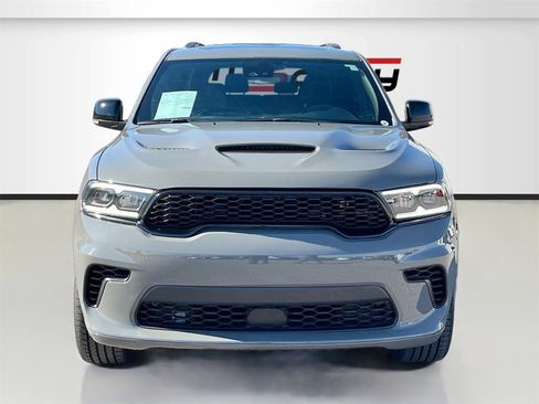 Used 2024 Dodge Durango GT image 2