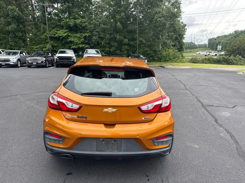 Used 2017 Chevrolet Cruze Premier FWD image 6