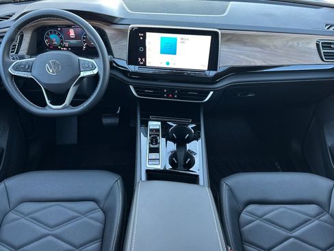 New 2026 Volkswagen Atlas SE FWD image 11