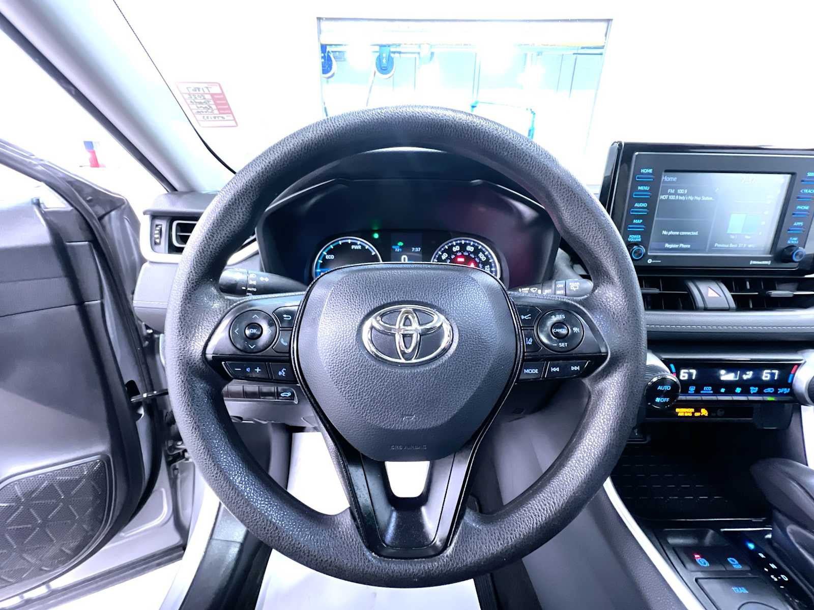 Used 2022 Toyota RAV4 XLE w/ Convenience Package AWD/4WD image 15
