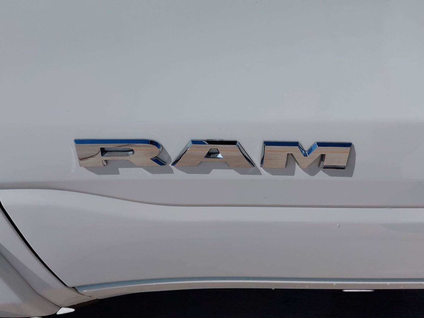 Used 2020 RAM 1500 Laramie AWD/4WD image 22