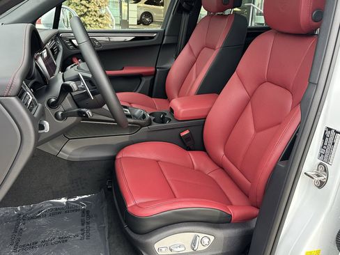 New 2026 Porsche Macan S image 5