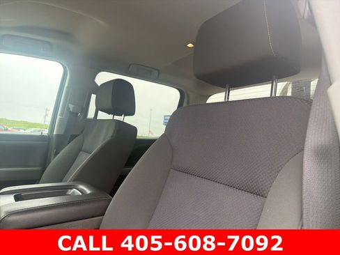 Used 2018 Chevrolet Silverado 1500 LT w/ Texas Edition AWD/4WD image 9