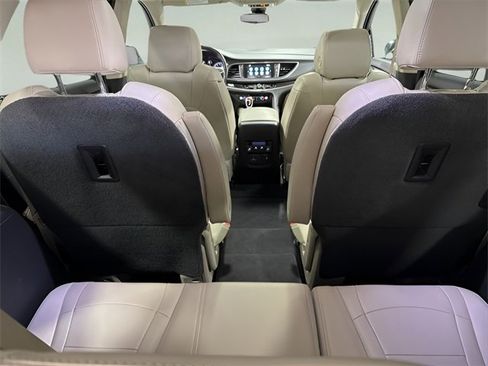 Used 2019 Buick Enclave Essence image 35