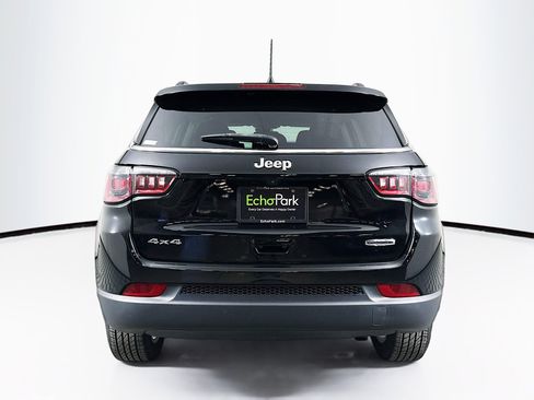 Used 2022 Jeep Compass Latitude image 7