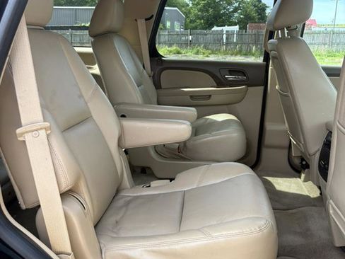 Used 2012 Chevrolet Tahoe LTZ AWD/4WD image 14