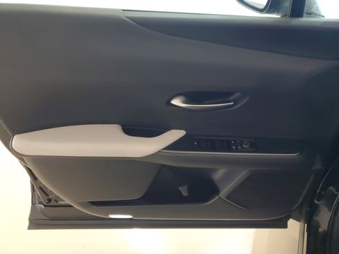 Used 2025 Lexus UX 300h FWD w/ Accessory Package (Z1) image 23