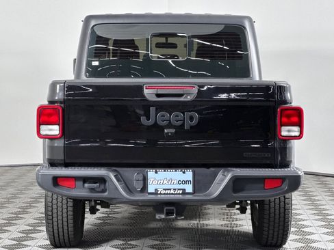 Used 2020 Jeep Gladiator Sport w/ Trailer Tow Package image 5