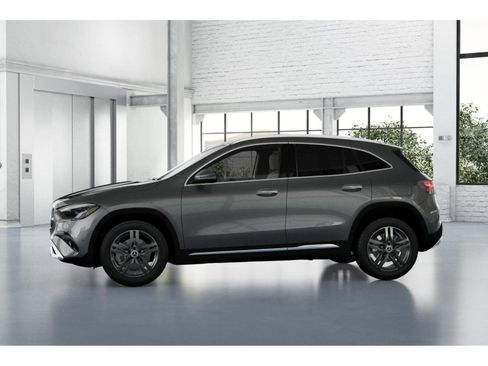New 2025 Mercedes-Benz GLA 250 image 35
