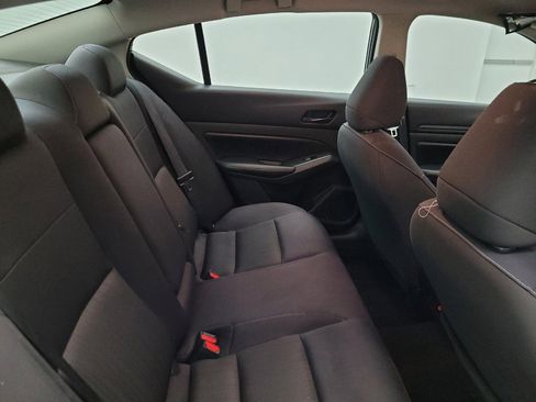 Used 2024 Nissan Altima 2.5 SV FWD image 19