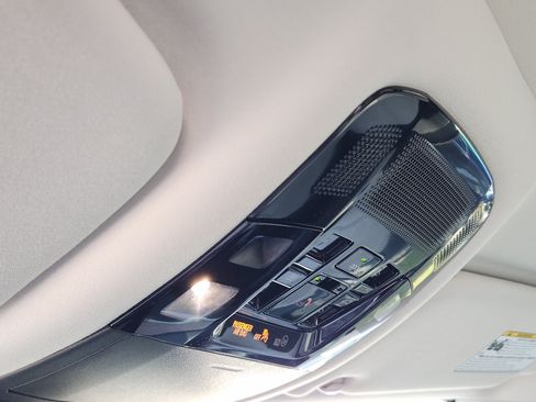 Used 2025 Lexus RX 350 FWD w/ Convenience Package image 23