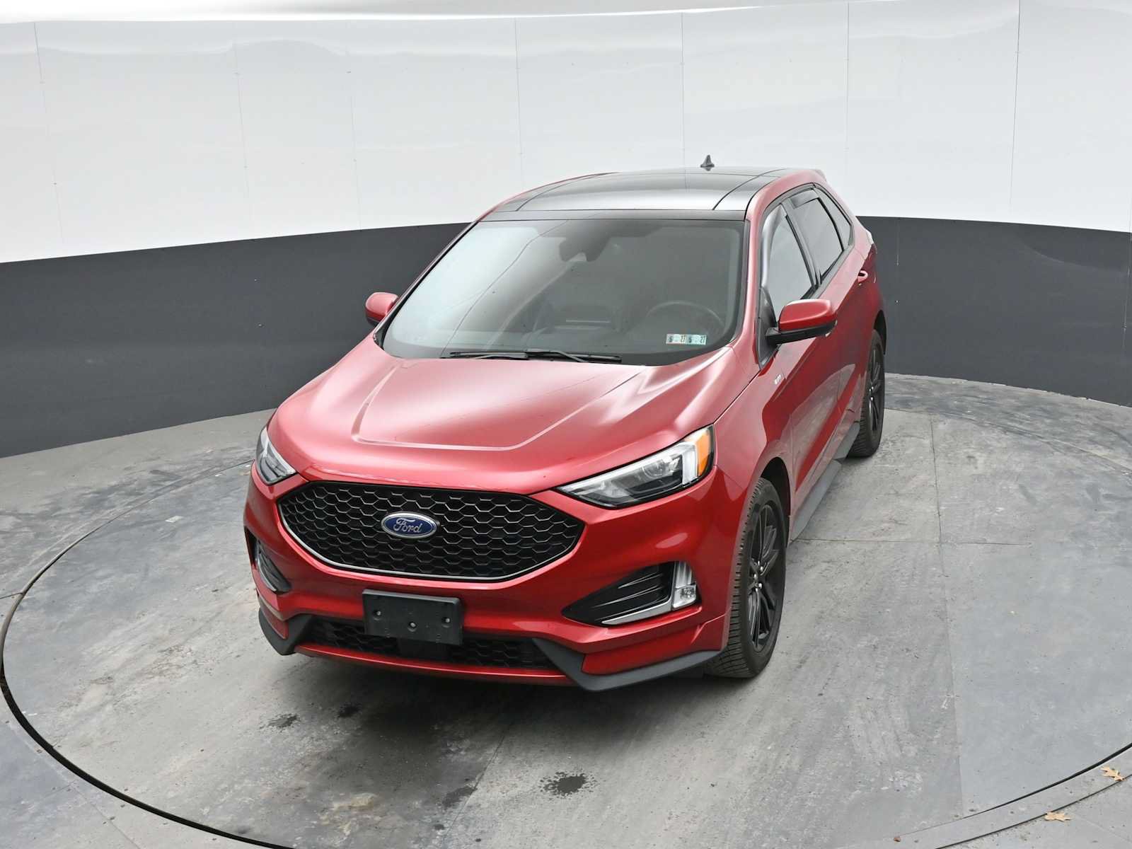 Used 2022 Ford Edge ST-Line w/ Class II Trailer Tow Package AWD/4WD image 15