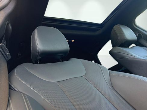 Used 2024 BMW i4 eDrive35 w/ Premium Package image 16