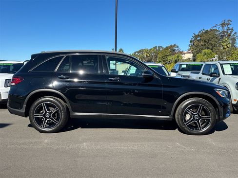 Certified 2022 Mercedes-Benz GLC 300 image 2