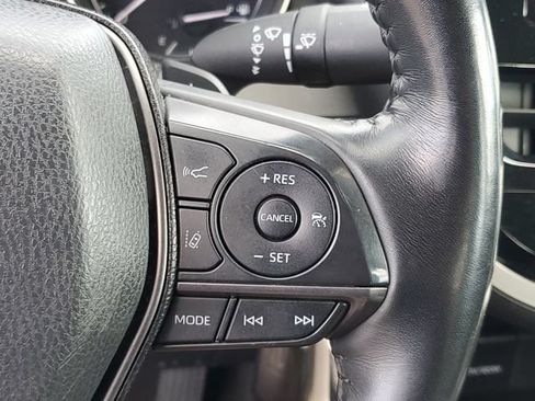 Used 2022 Toyota Camry SE FWD image 21