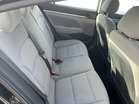Used 2020 Hyundai Elantra SEL image 14