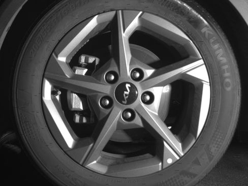 Used 2025 Kia K4 LXS image 12