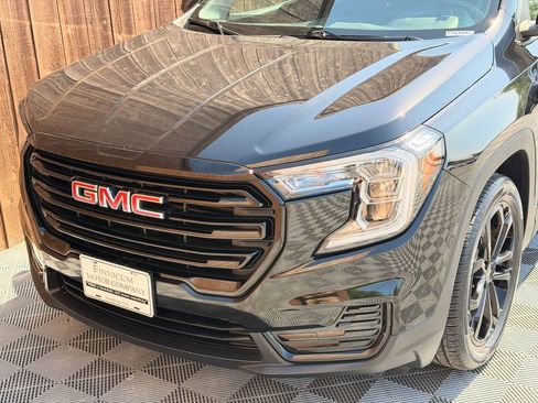 Used 2022 GMC Terrain SLE w/ Elevation Edition FWD image 18