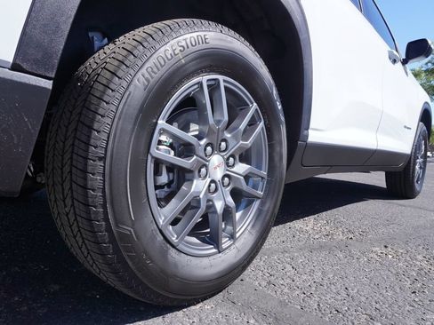 New 2026 GMC Acadia Elevation FWD image 7