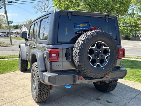 Used 2023 Jeep Wrangler Unlimited Rubicon 4xe w/ Cold Weather Group AWD/4WD image 5