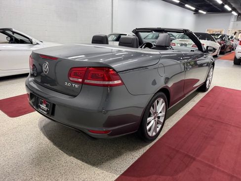 Used 2013 Volkswagen Eos Komfort FWD image 17