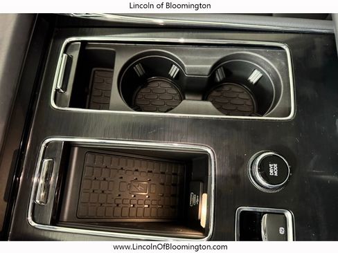 New 2026 Lincoln Aviator AWD image 38