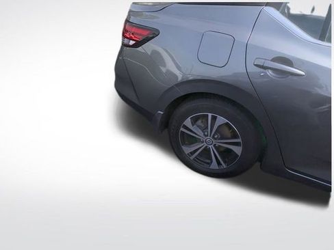 Used 2020 Nissan Sentra SV image 7