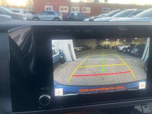 Used 2025 Toyota Camry LE image 17