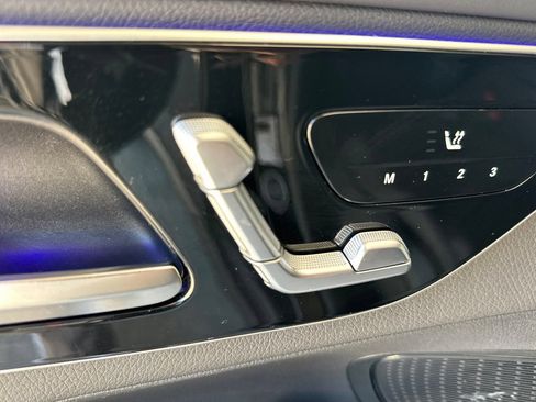 Used 2024 Mercedes-Benz GLC 300 image 14
