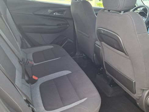 Used 2023 Chevrolet TrailBlazer LS FWD image 22
