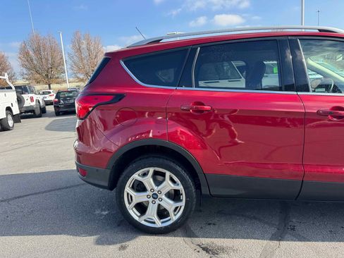 Certified 2019 Ford Escape Titanium image 8