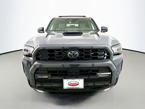 Used 2025 Toyota 4Runner TRD Sport Premium image 2