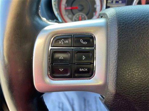 Used 2018 Dodge Grand Caravan GT image 32